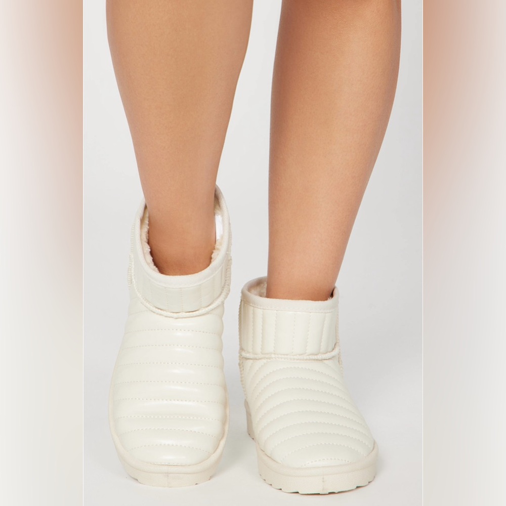 Fashion Nova Coffee Runs Booties, Beige- NWT